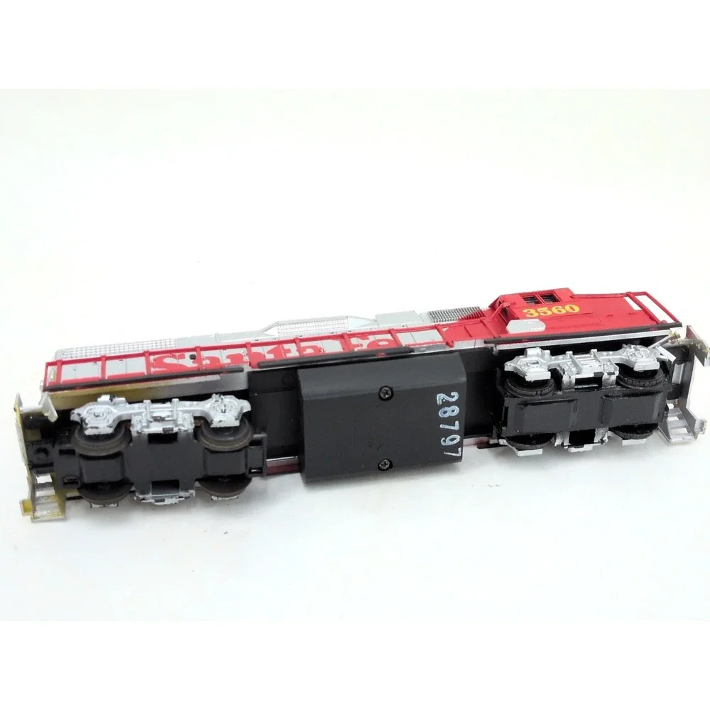 Working Life-Like Trains Powered Locomotive Santa Fe #3560. HO Scale